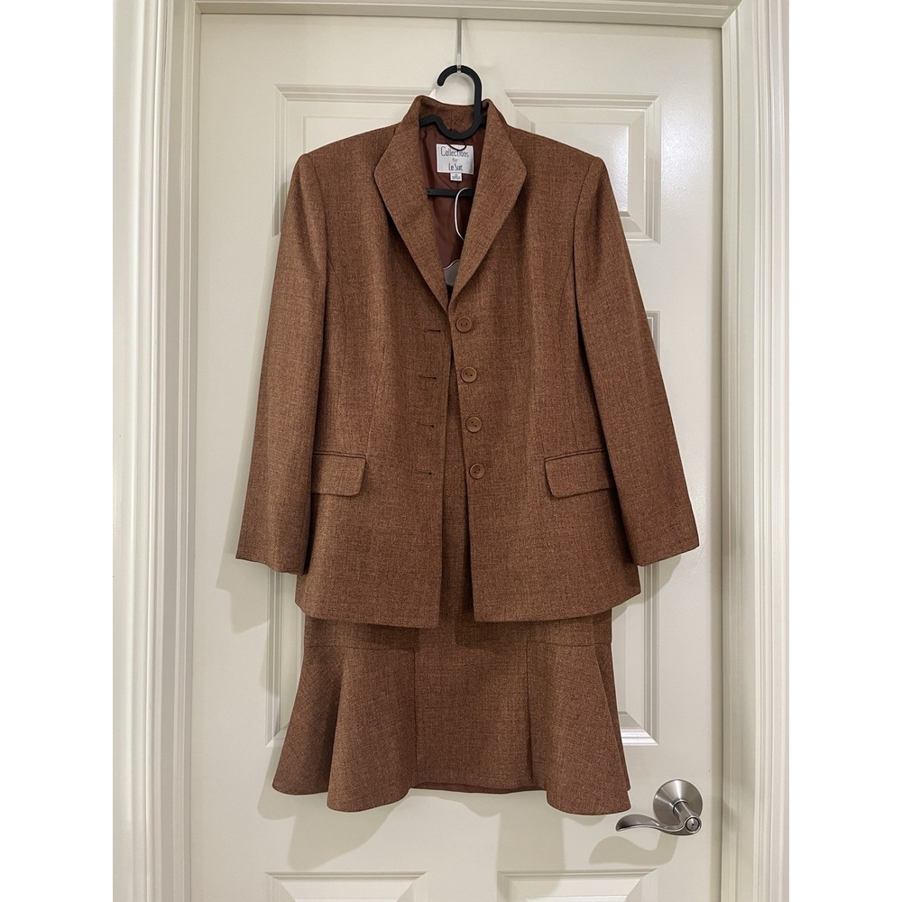 Le Suit Brown Skirt Set